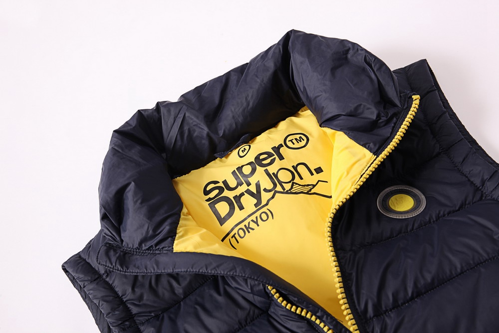 HT-EQ-MJ226-1款羽絨馬甲細節(jié)展示